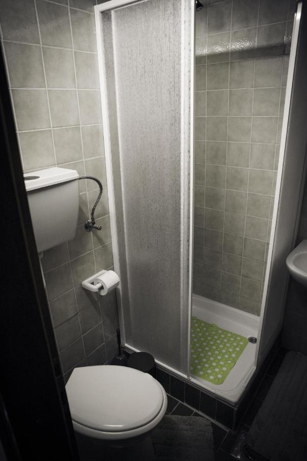 Kuca Za Odmor, Ferienhaus, Holiday Home Rugas Orahovica ภายนอก รูปภาพ